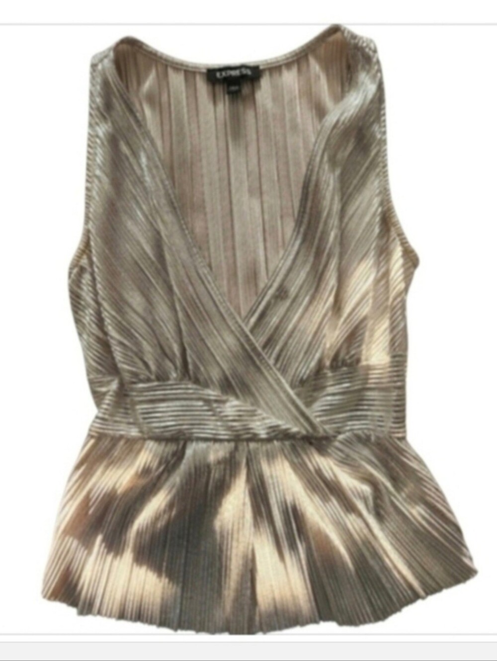 Express Metallic Silver Pleated V-Neck Peplum Top – XSChic metallic